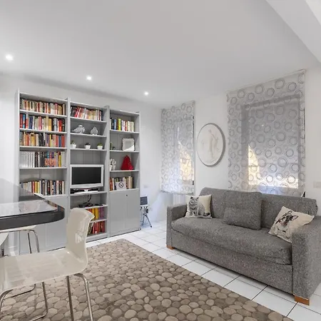 - Por Santa Maria Appartement Florence